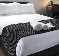 Lakeside Retreat  Business - Hervey Bay Accommodation