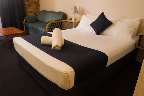 Lancaster Court Motel - Hervey Bay Accommodation 0