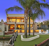 Lang Street Luxury Retreat - Mulwala - Hervey Bay Accommodation