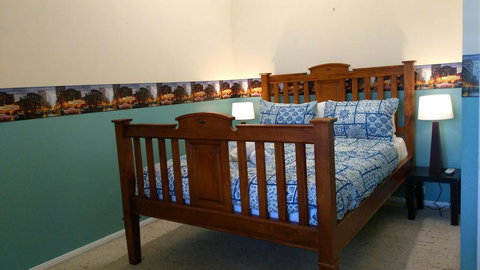 Large 6-Bedroom House With Wifi & Netflix Close To Singleton CBD Hunter Valley - Hervey Bay Accommodation 3