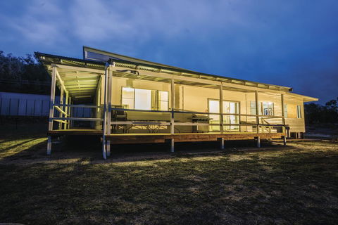 Lavender Vale Cottages - Hervey Bay Accommodation 3