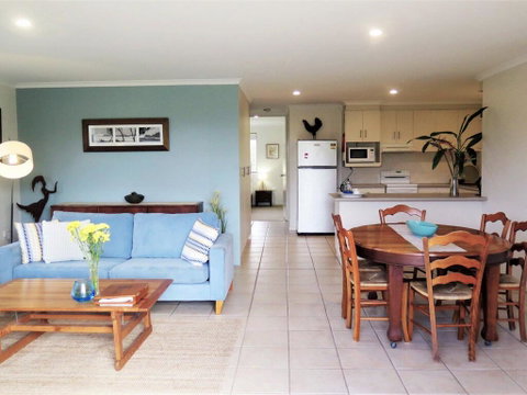Lawson Beachfront - Hervey Bay Accommodation 0