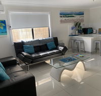 Lazy Dayz Shellharbour - Hervey Bay Accommodation