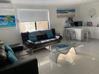 Book Barrack Point Accommodation Vacations Hervey Bay Accommodation Hervey Bay Accommodation
