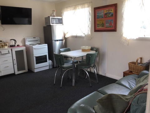 Lillydale Farm Accommodation Greenacres - Hervey Bay Accommodation 2