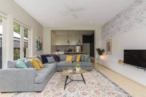 Luxe In Elwood - Tourism Hervey Bay 1