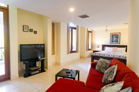 Luxury 1 Bed Apartment, New King Bed & Bath - Hervey Bay Accommodation 3