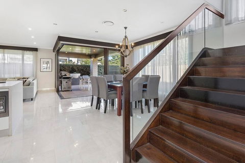 Luxury Brand New Home - Hervey Bay Accommodation 2
