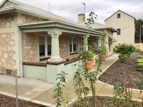 MacDonnell House Naracoorte - Tourism Hervey Bay 1