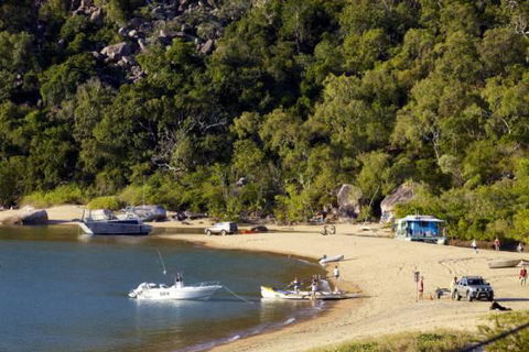 Maggies Beachfront Apt. 9 - Hervey Bay Accommodation 2