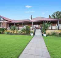 Magnificent COTILLION c1920 Federation Brilliance - Hervey Bay Accommodation
