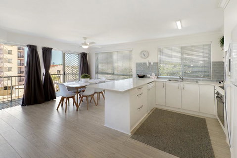 MAINSAIL8- MOOLOOLABA BEACH - Tourism Hervey Bay 2
