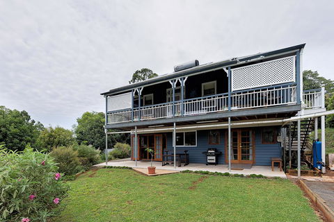 Maleny Wildlife Holiday House - Tourism Hervey Bay 0