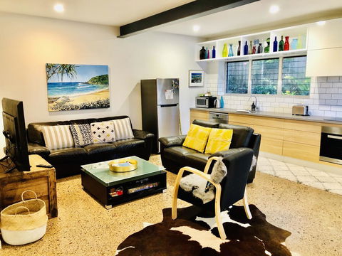 Malibu Apartment - Peregian Beach - Hervey Bay Accommodation 1
