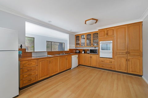 Malibu Holiday House, 6 Dulconghi Street - Tourism Hervey Bay 0