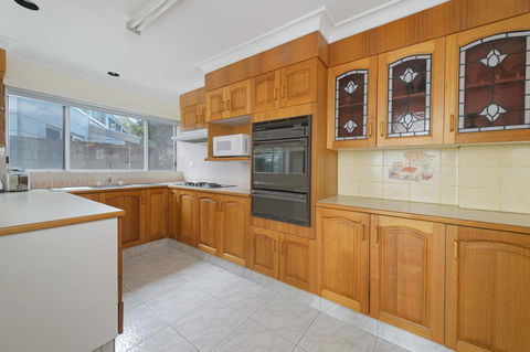Malibu Holiday House, 6 Dulconghi Street - Tourism Hervey Bay 1