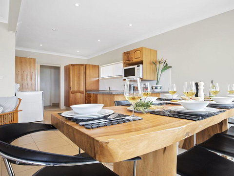 Mamorhomy - Beachfront Spacious Apartment - Tourism Hervey Bay 3