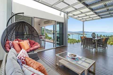 MANDALAY ESCAPE, SECLUSION & SERENITY WITH A POOL - Tourism Hervey Bay 0