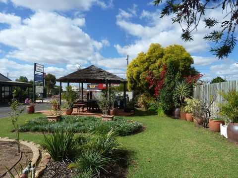 Mandalay Motel - Tourism Hervey Bay 1