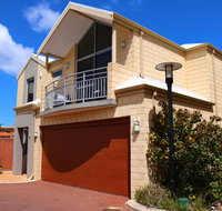 MANDURAH on the TERRACE - Hervey Bay Accommodation