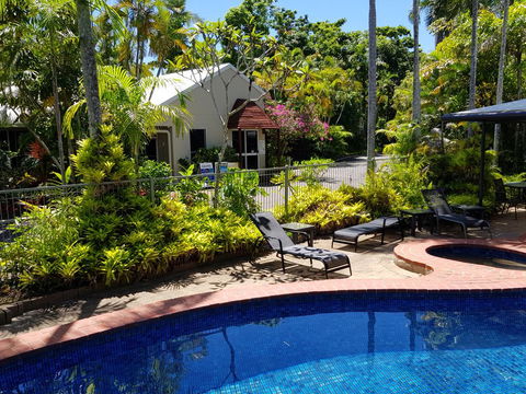Mango Tree Aussie Holiday Apartments - Hervey Bay Accommodation 0