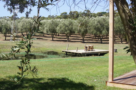 Manzanillo Grove Villa - Hervey Bay Accommodation 2