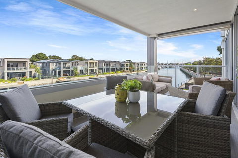 MARINA VIEW - Tourism Hervey Bay 1