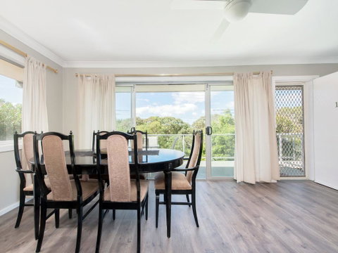 Marine Drive, Unit 01, 24, Surfair - Hervey Bay Accommodation 3