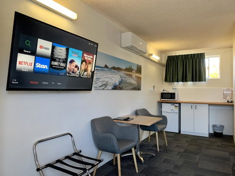 Mariner Motel - Hervey Bay Accommodation 2