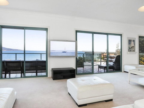 Martha's Villa - Hervey Bay Accommodation 0