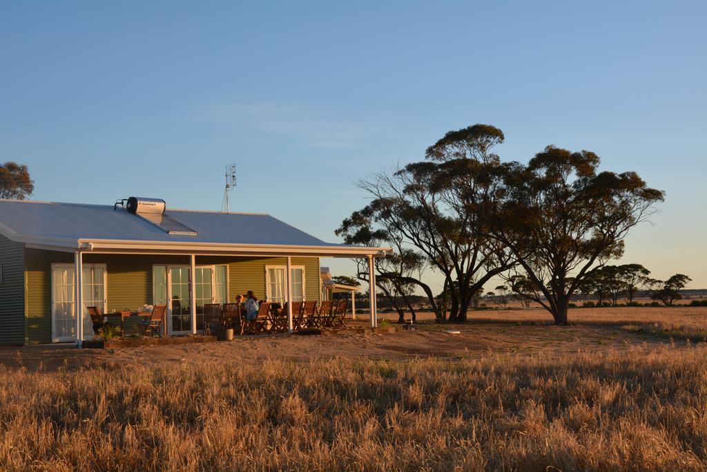 Kukerin ACT Hervey Bay Accommodation