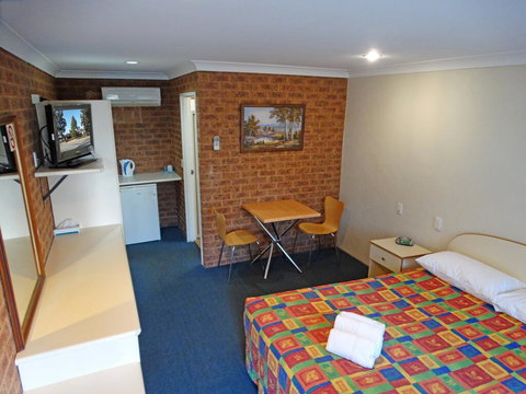 MAS Country Colonial Motor Inn - Hervey Bay Accommodation 1