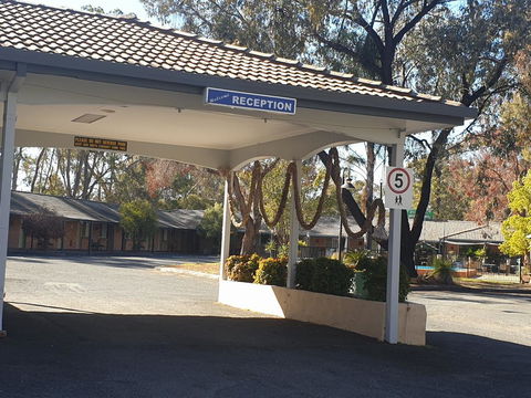 Matthew Flinders Motor Inn - Hervey Bay Accommodation 1
