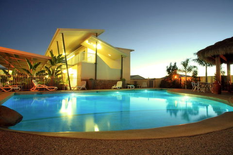 Mayfair Motel - Hervey Bay Accommodation 0