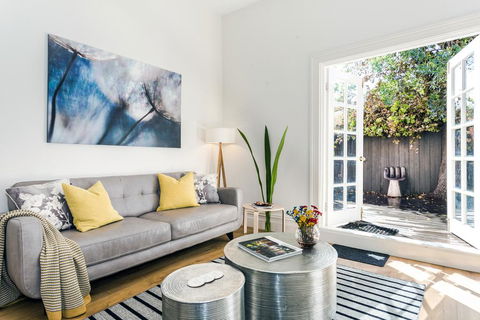 Melbourne Fitzroy Terrace - Tourism Hervey Bay 2