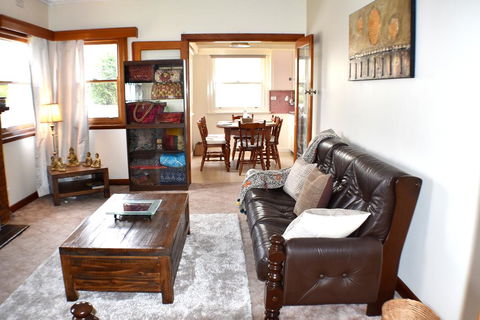 Meraki House - Hervey Bay Accommodation 2