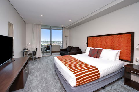 Mercure Centro Port Macquarie - Hervey Bay Accommodation 3