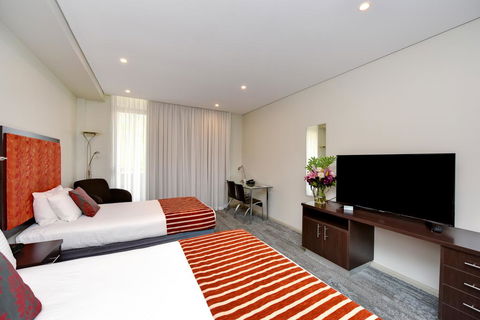 Mercure Centro Port Macquarie - Hervey Bay Accommodation 1