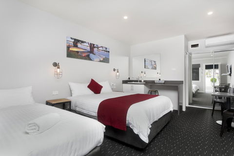 Merewether Motel - Hervey Bay Accommodation 1