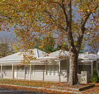 Mews Cottages - Hervey Bay Accommodation