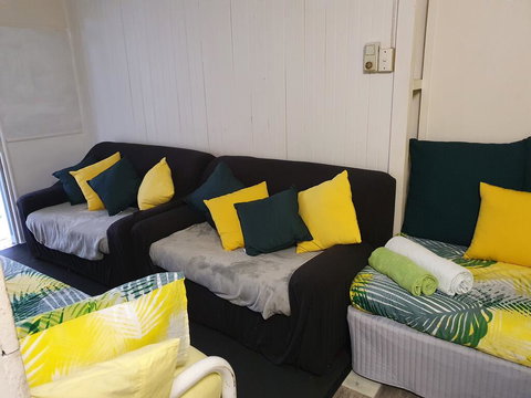 Meyenburg Unit 1 - Hervey Bay Accommodation 0