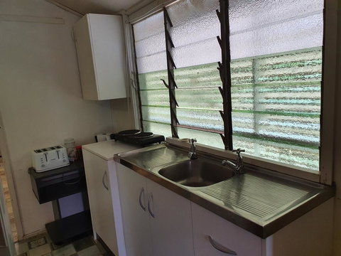 Meyenburg Unit 1 - Hervey Bay Accommodation 2