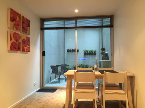 MH CBD Private 1 BR Apartment @ Wills Court - Tourism Hervey Bay 1