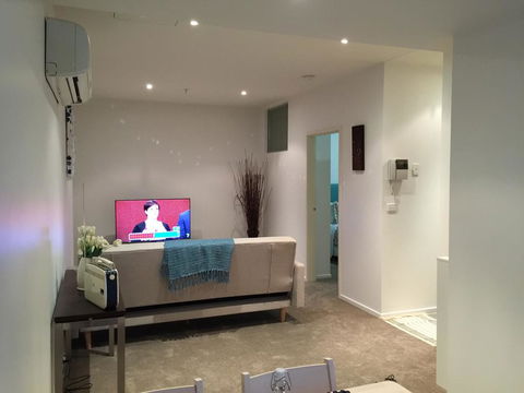MH CBD Private 1 BR Apartment @ Wills Court - Tourism Hervey Bay 0
