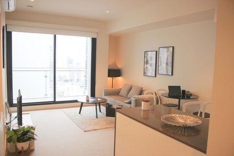 MH Private Apartments @ The William - Tourism Hervey Bay 0