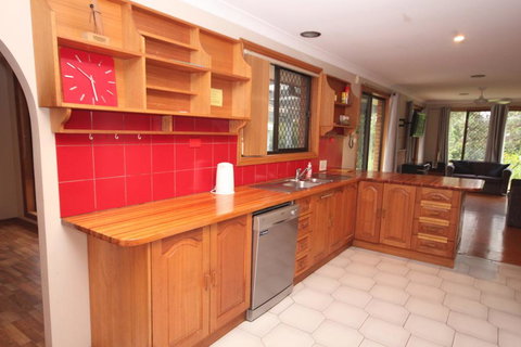 MIDDLEROCK RETREAT - 92 Chepana St LC - Tourism Hervey Bay 1