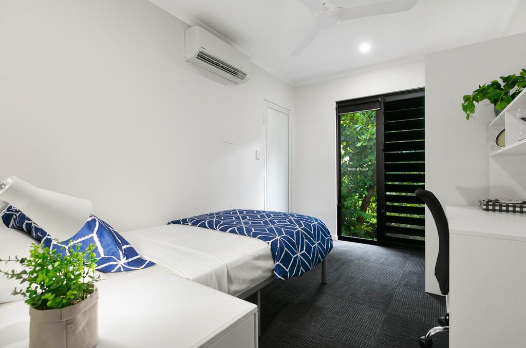Cairns Central QLD Hervey Bay Accommodation