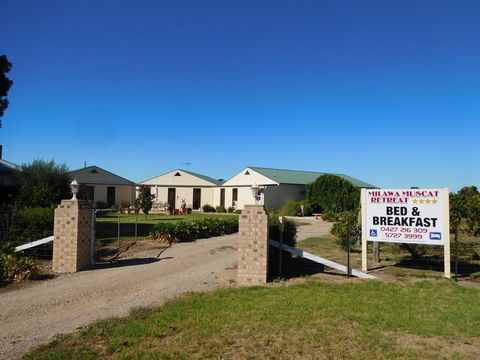 Milawa Muscat Retreat B&B - Tourism Hervey Bay 0