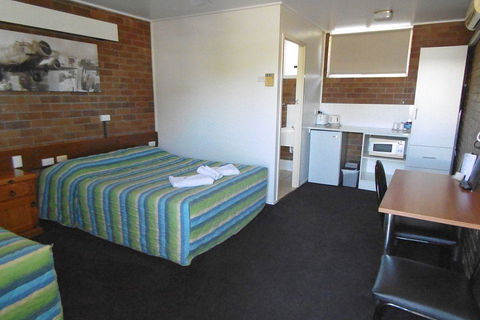 Millmerran Motel - Hervey Bay Accommodation 1