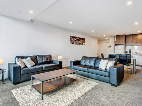 MJ Shortstay Southbank Grande Apartment - Tourism Hervey Bay 3